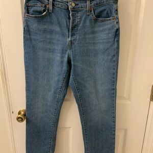 Levi’s wedgie straight button fly jeans